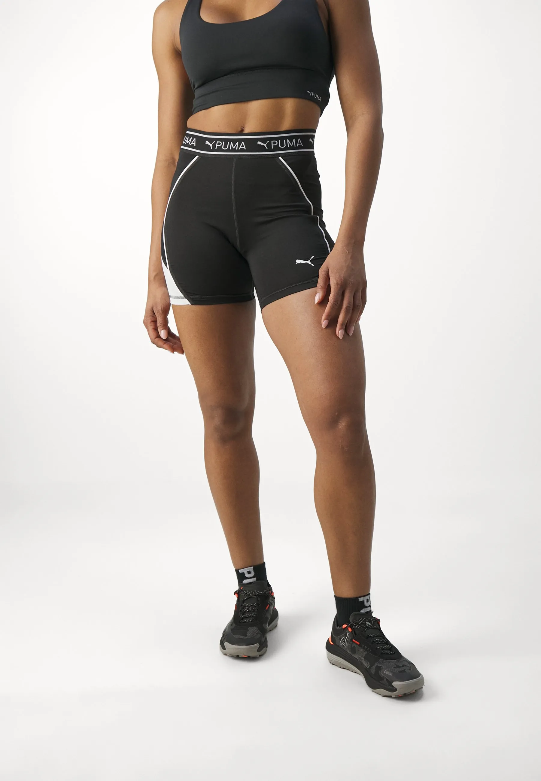 FIT TRAIN STRONG SHORT - Collant