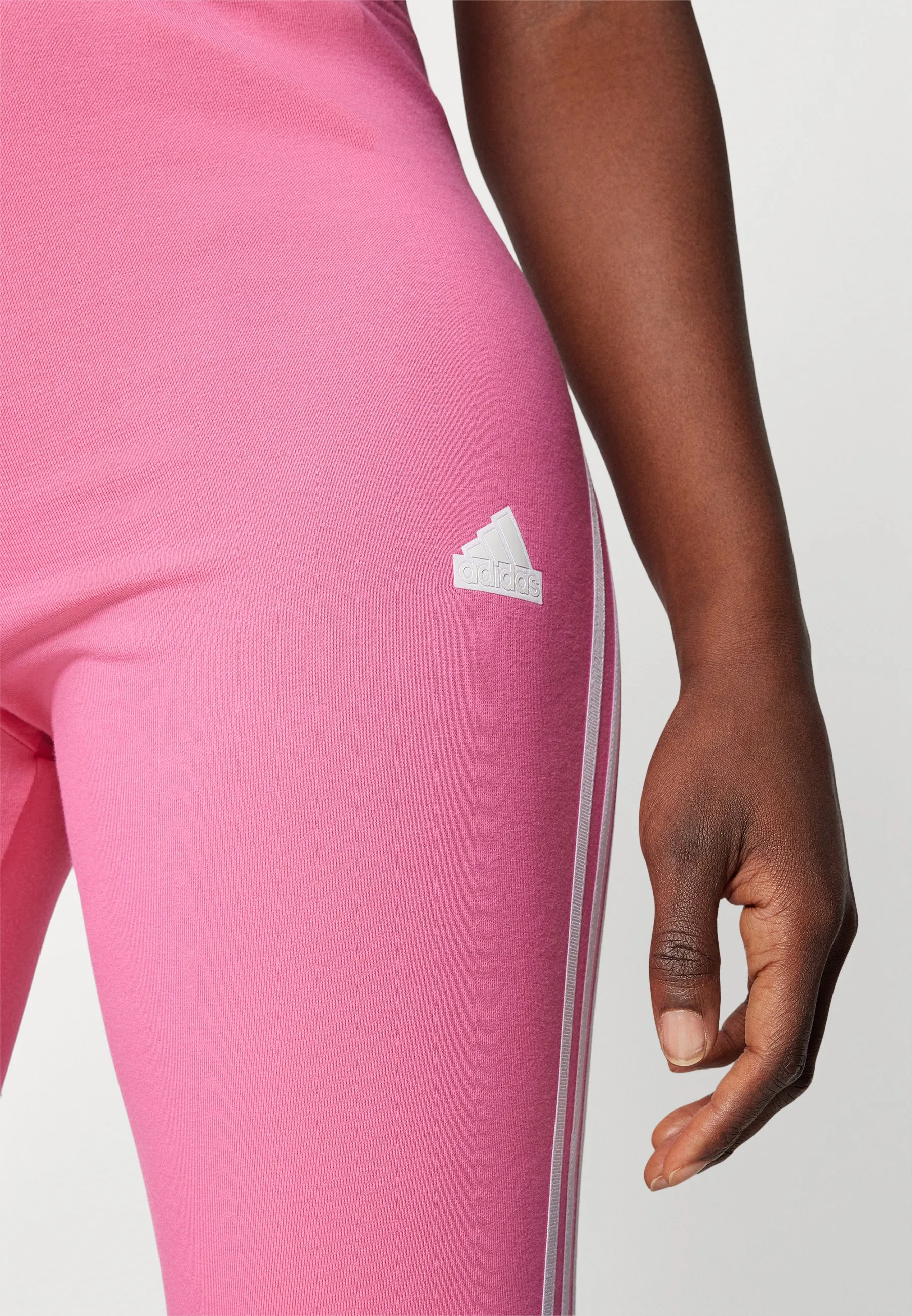 FUTURE ICONS THREE STRIPES LEGGING - Collant
