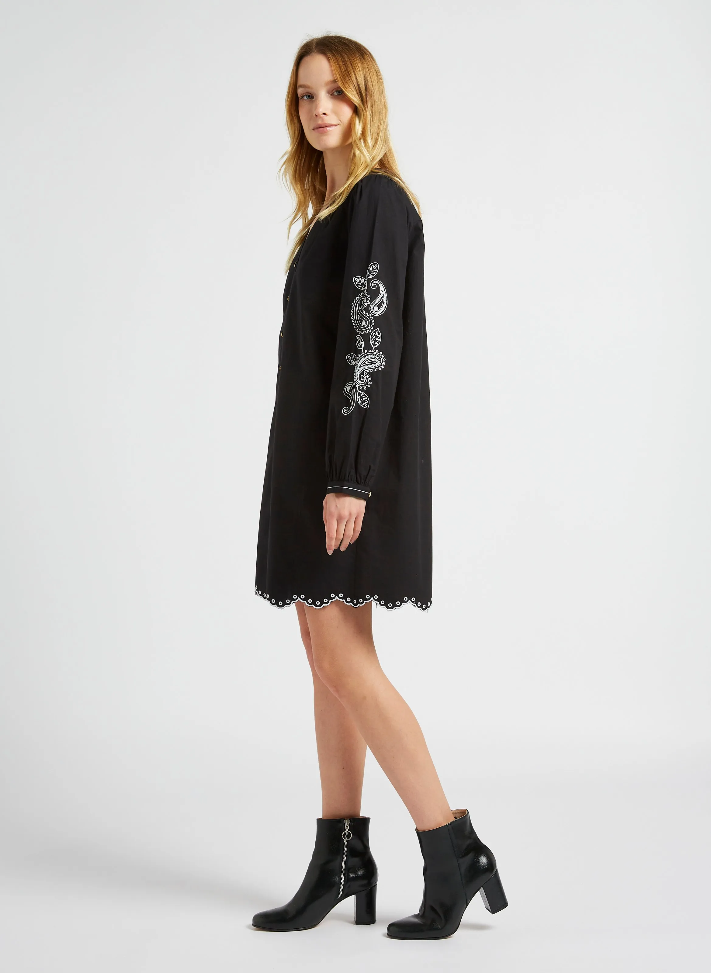  I CODE   Abito camicia corto con scollo a V in cotone | Nero