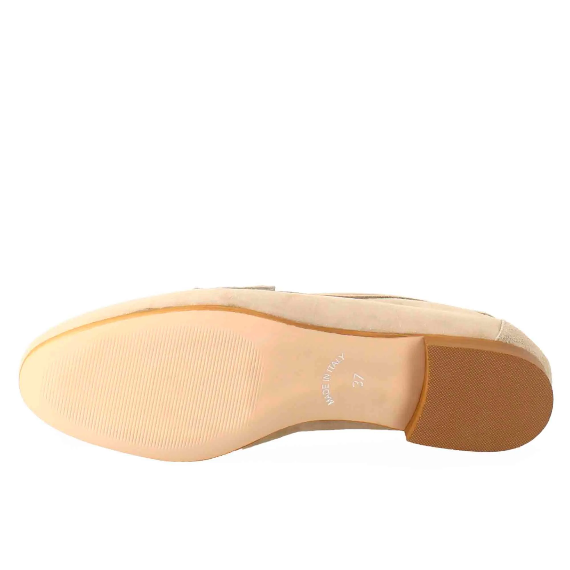 Mocassino flessibile da donna in pelle scamosciata taupe e fondo in gomma