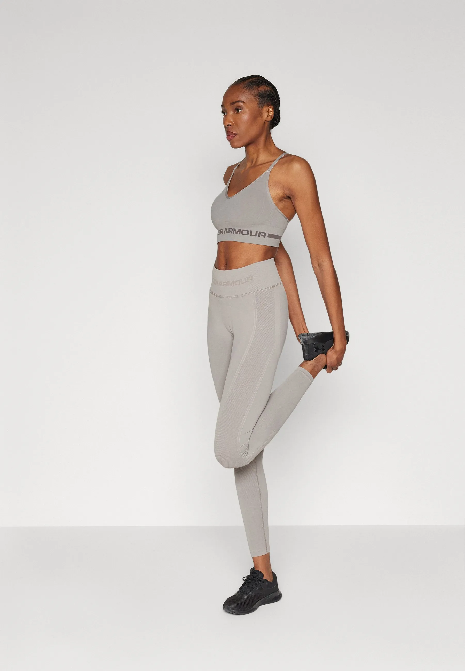 TRAIN SEAMLESS LEGGING - Collant